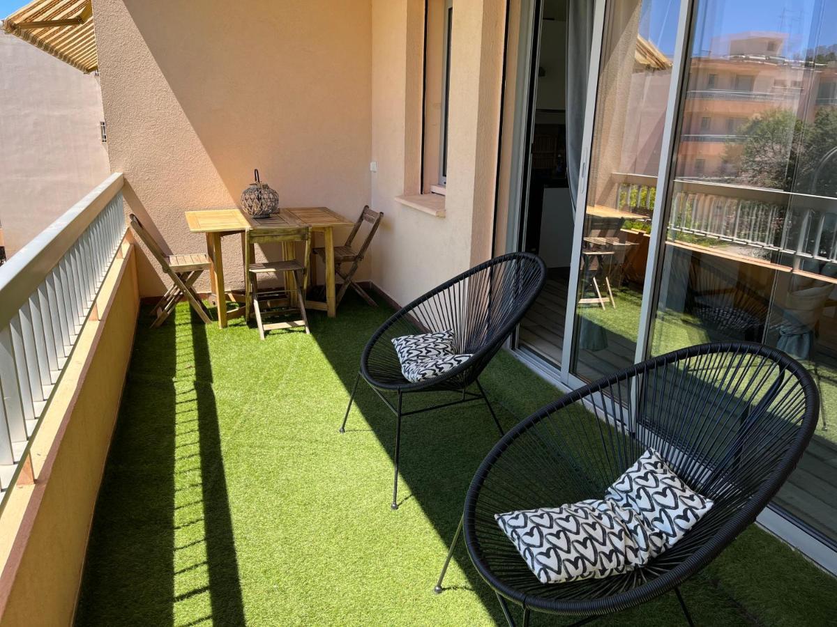 Appartamento Chez Mel Et Manu Sanary-sur-Mer Esterno foto